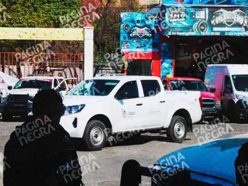Montan operativo contra venta de autopartes robadas en la 46 Poniente, Puebla