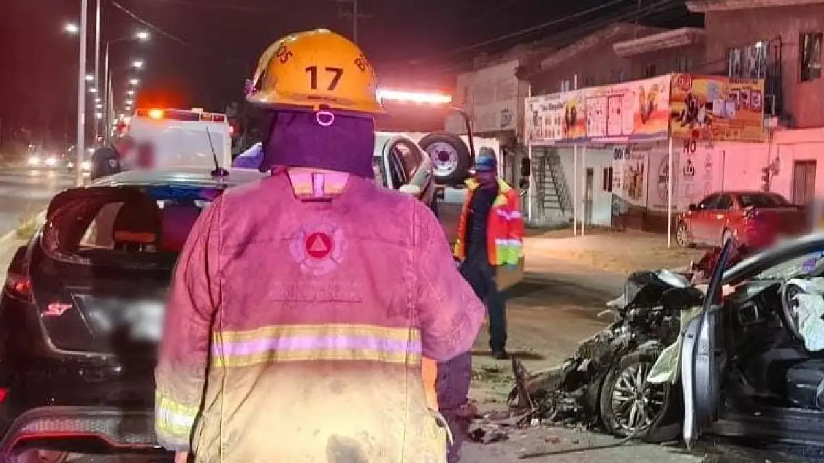 Protección Civil de San Pedro Cholula atiende percances vehiculares en San Juan Tlautla y Santiago Momoxpan