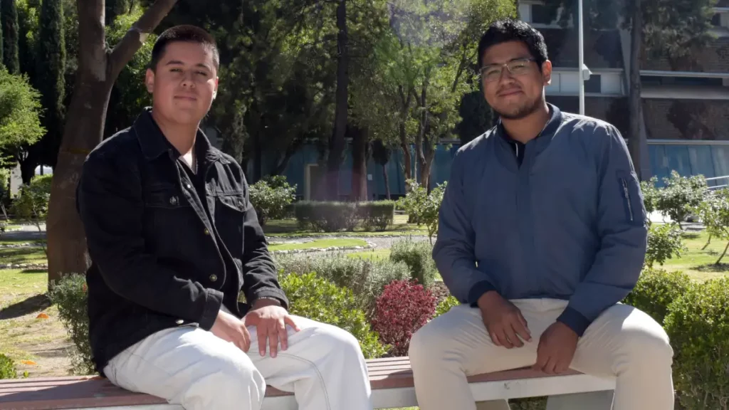 Ganan egresados BUAP el “Premio Juventudes Resilientes 2025”