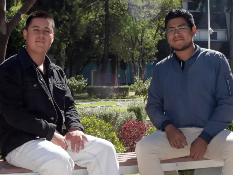 Ganan egresados BUAP el “Premio Juventudes Resilientes 2025”