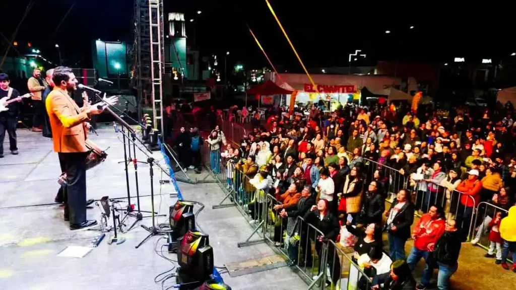 Los Rumberos abren con éxito los conciertos masivos del Festival de Mascaritas de Huejotzingo