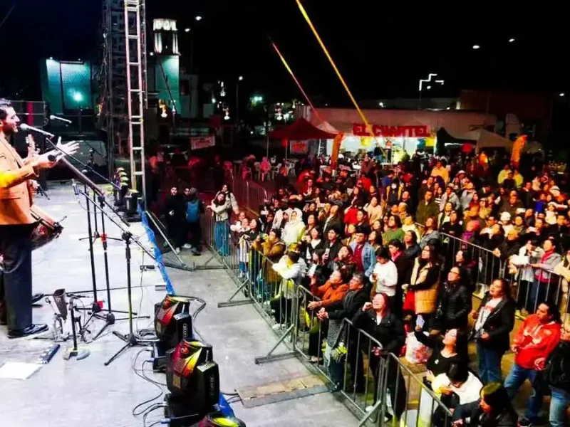 Los Rumberos abren con éxito los conciertos masivos del Festival de Mascaritas de Huejotzingo