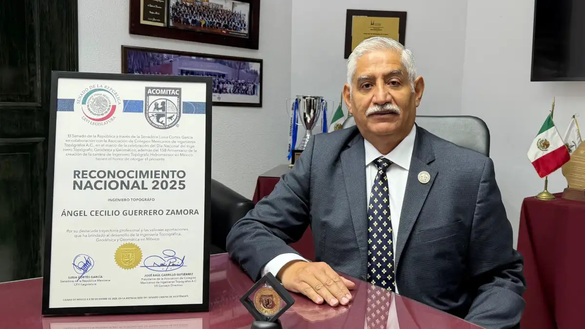 Director de Ingeniería BUAP recibe reconocimiento nacional