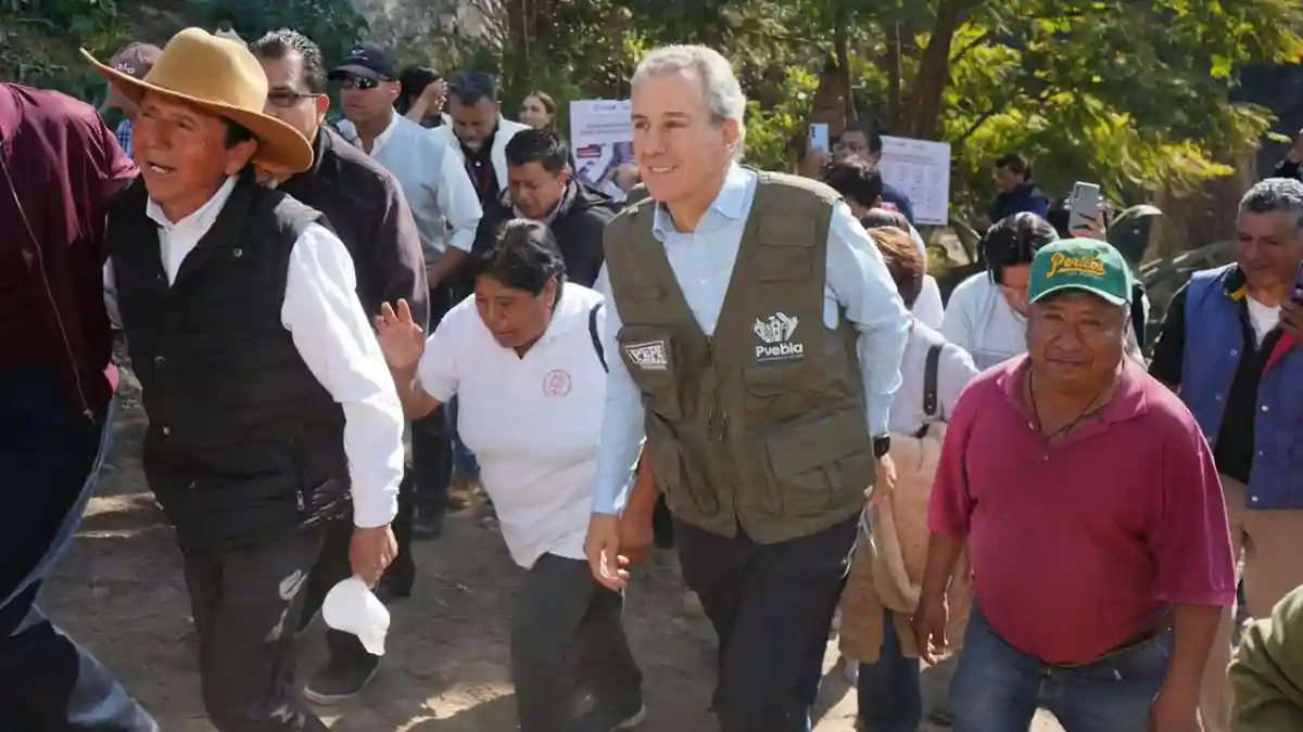 Supervisa Pepe Chedraui rehabilitación de Puente Vehicular en San Pablo Xochimehuacan