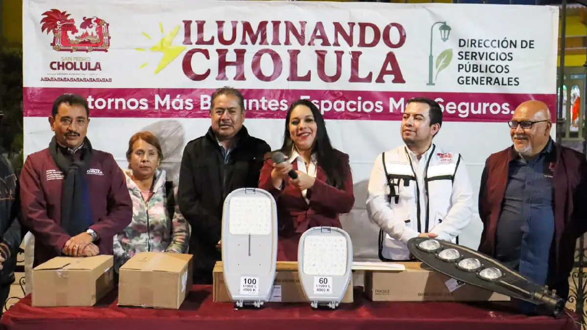 Continúa Tonantzin Fernández con la modernización de luminarias en San Pedro Cholula