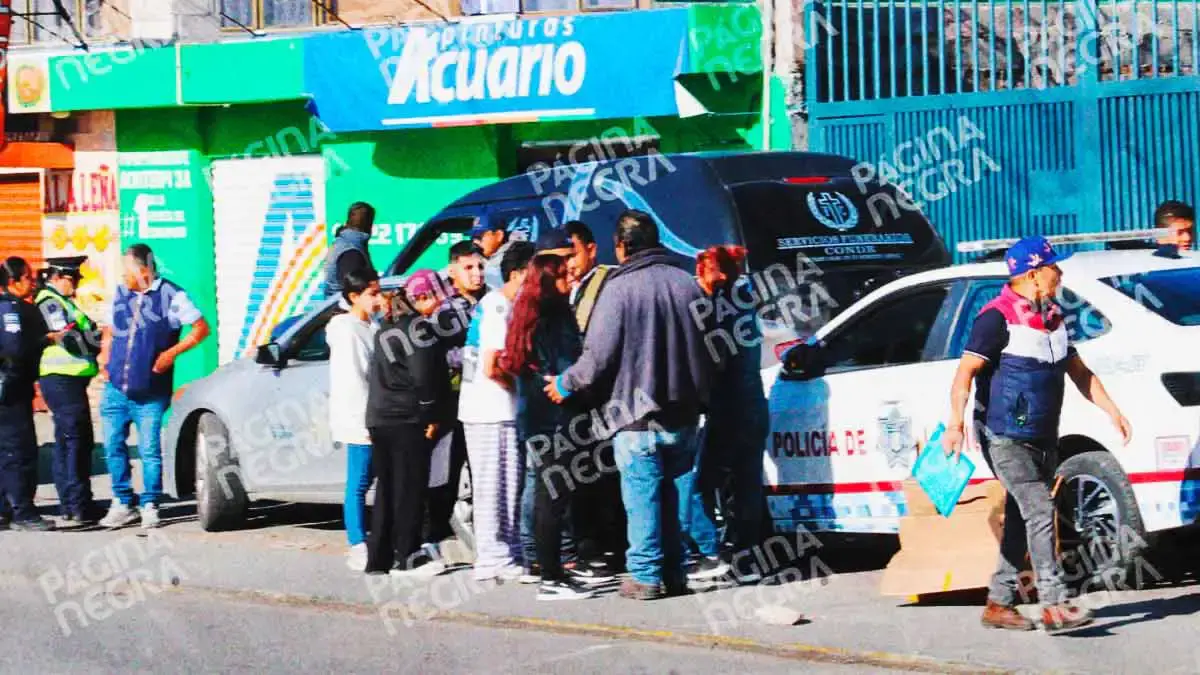 Hombre murió por infarto en Castillotla; cuerpo quedó tendido en el carril de RUTA Puebla