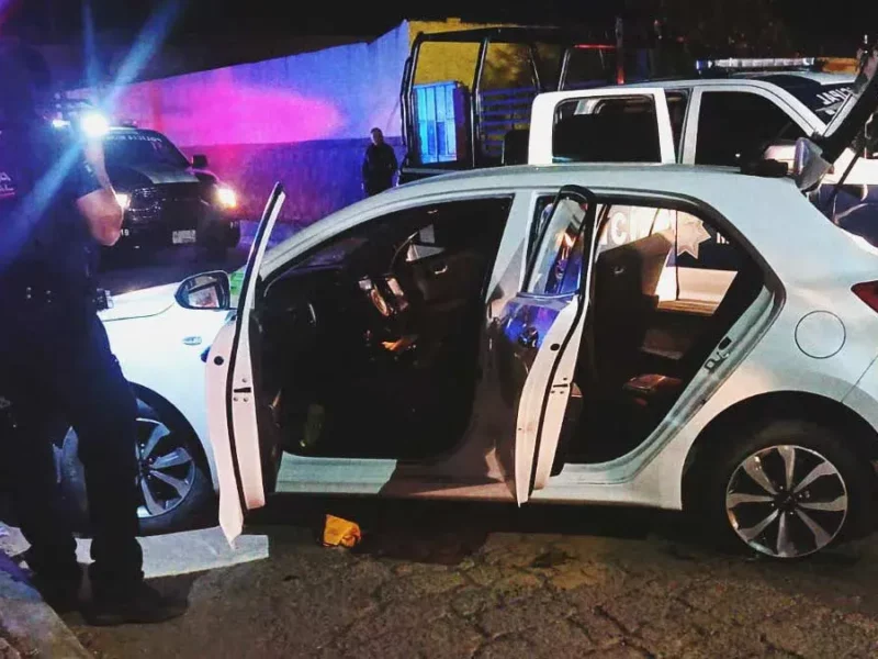 Persecución y balacera en San Pedro Cholula deja un detenido armado y con estupefacientes