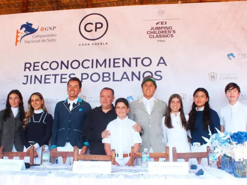Centro Hípico Cumbres da reconocimientos a jinetes y amazonas de Puebla