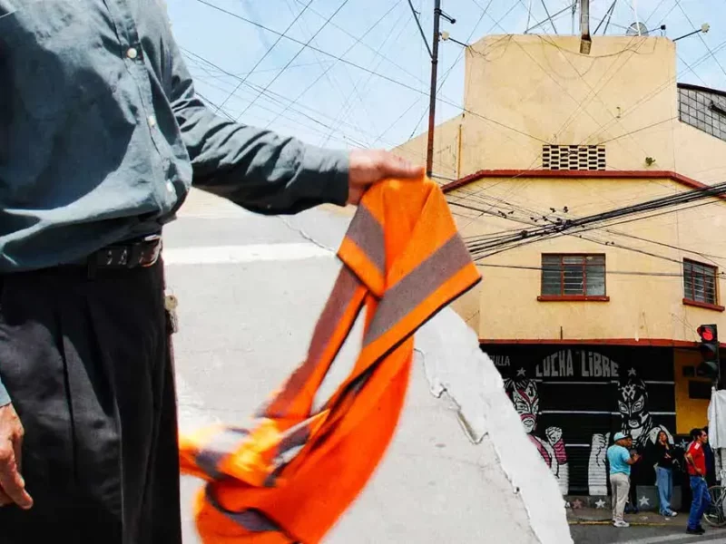 Ayuntamiento de Puebla prohíbe cobros de franeleros en Arena Puebla
