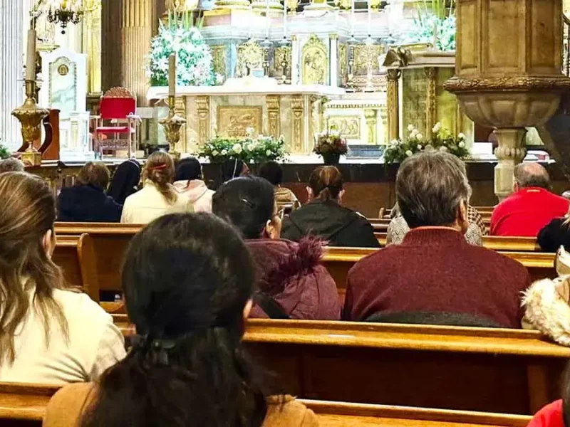 Gobierno condena vandalismo contra Catedral de Puebla; Arquidiócesis realiza acto de desagravio