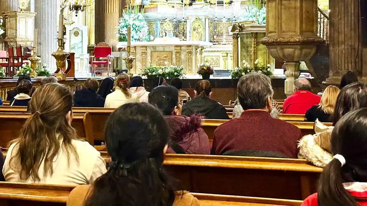 Gobierno condena vandalismo contra Catedral de Puebla; Arquidiócesis realiza acto de desagravio