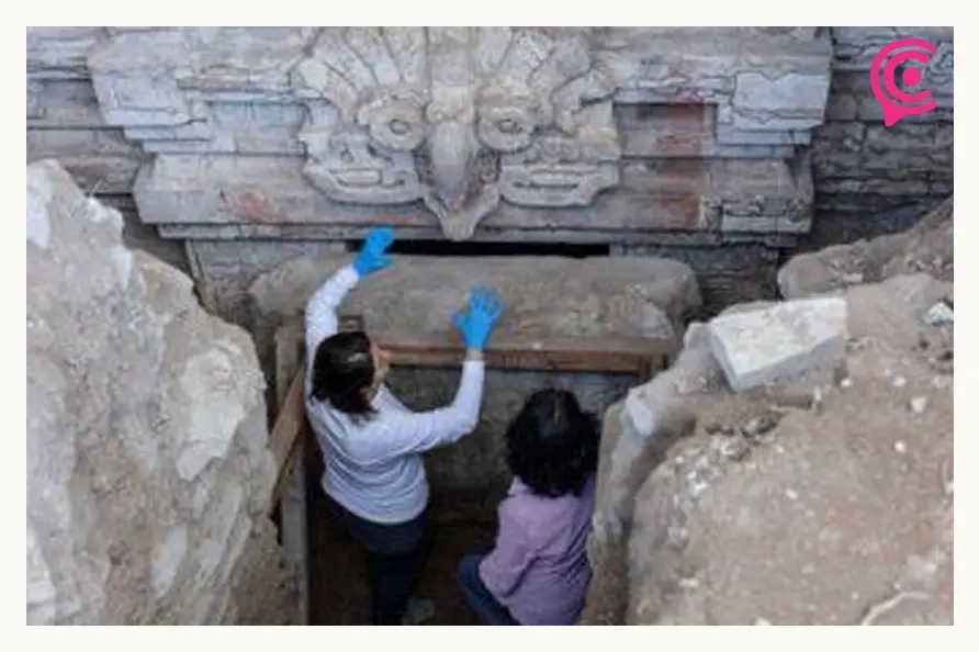 Descubren en Huitzo, Oaxaca la tumba zapoteca más relevante de la última década 