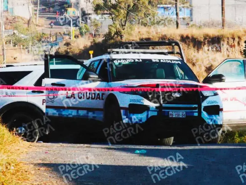 Localizan cuerpo embolsado con mensaje de amenaza en San Pablo Xochimehuacan, Puebla