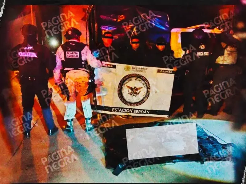 Detienen a tres ladrones de vehículos de carga en la autopista Puebla-Orizaba; pobladores intentaron lincharlos