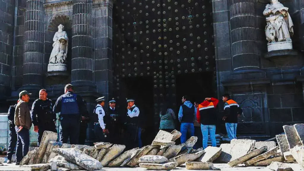 Coadyuva Gobierno de la Ciudad con inspección tras el incidente en la Catedral de Puebla