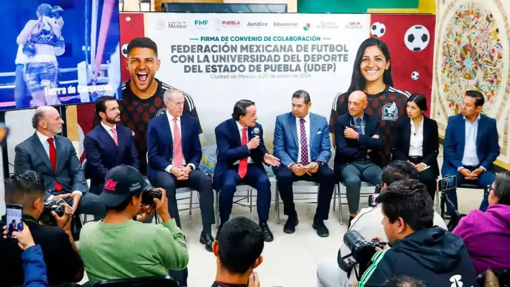 FMF y Universidad del Deporte firman acuerdo para desarrollar el fútbol en Puebla