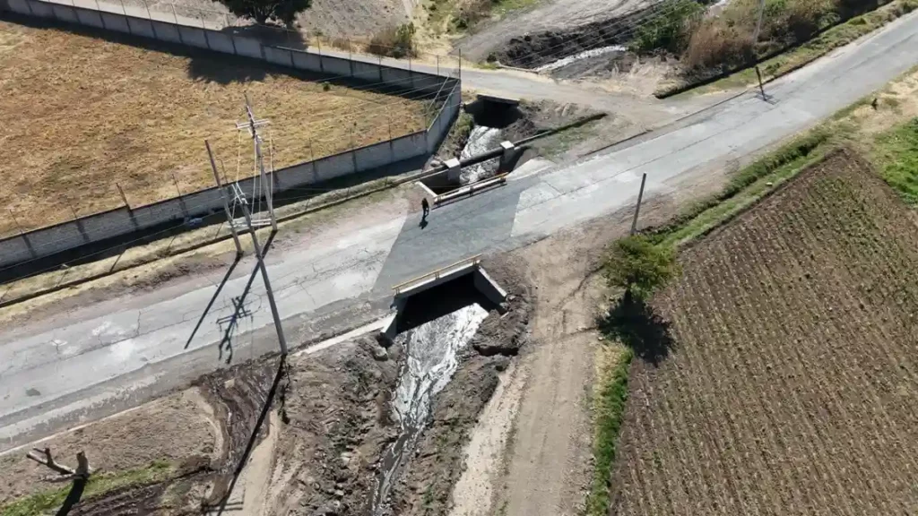 Ariadna Ayala entrega la rehabilitación del puente alcantarilla en Atlixco
