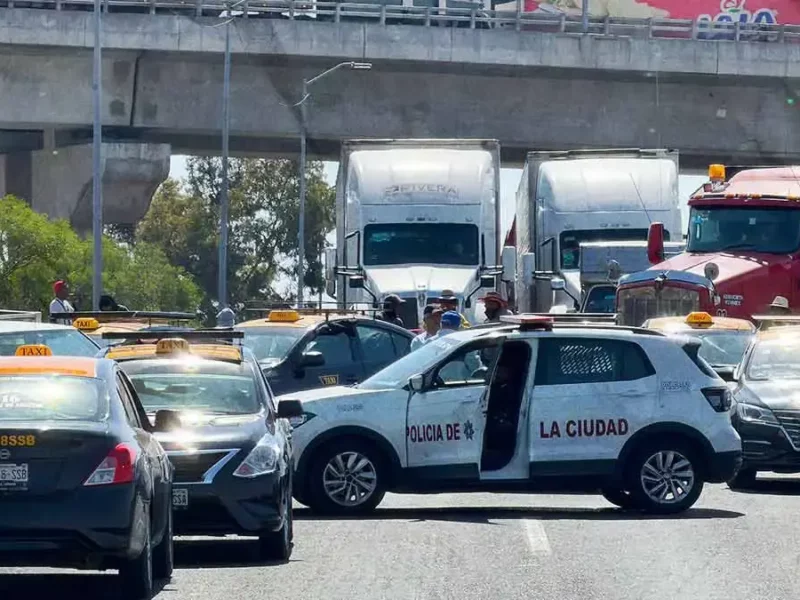 Locatarios de la Central de Abasto bloquearon Vía Corta a Santa Ana contra inseguridad