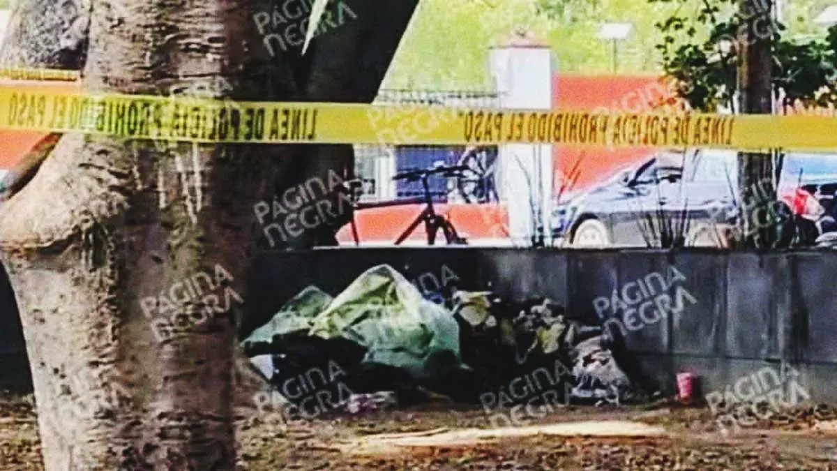 Indigente murió en el Parque del Mariachi, Puebla