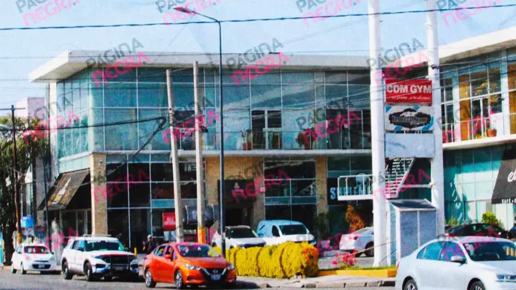 Adulto mayor murió dentro de gimnasio de Plaza Bella Vista, Puebla
