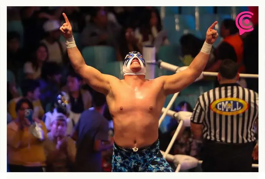 Atlantis Jr y Último Guerrero reavivan su rivalidad en intenso mano a mano en la Arena Puebla