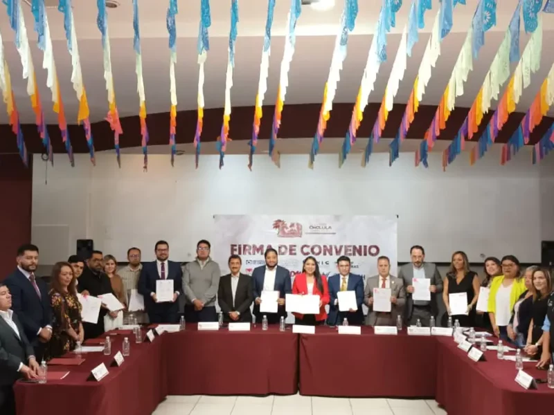 Tonantzin Fernández fortalece vinculación académica con universidades poblanas