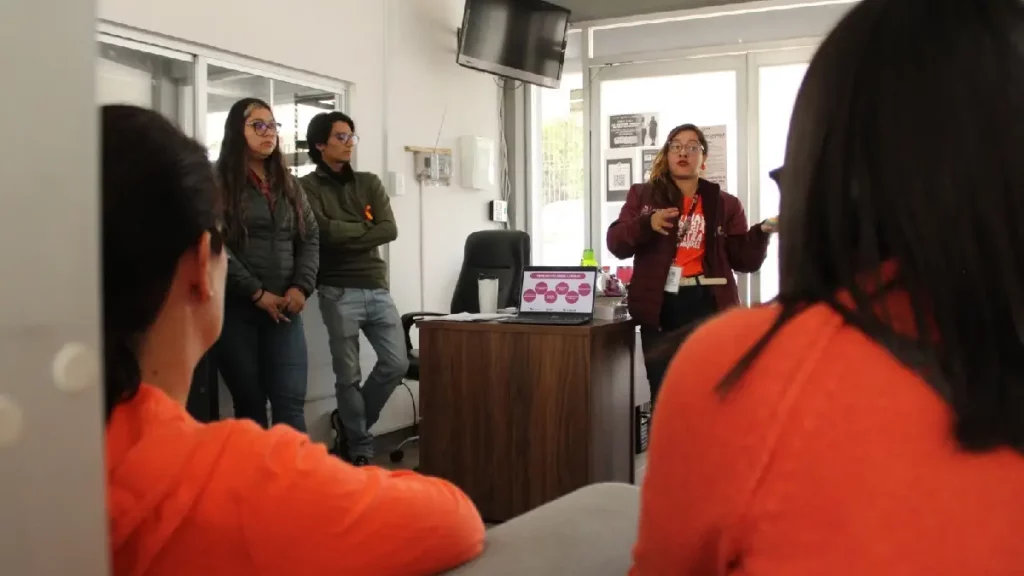 DIF Municipal de San Pedro Cholula y Dirección de Atención a la Mujer fortalecen acciones contra la violencia de género en el marco del Día Naranja
