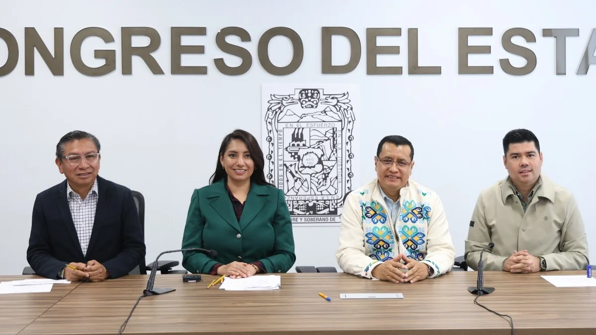 Avala Comisión del Congreso punto de acuerdo para el rescate y ordenamiento de banquetas en municipios
