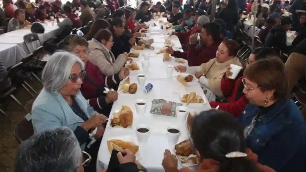 Pepe Chedraui fortalece tradiciones mexicanas con personal del Gobierno de la Ciudad