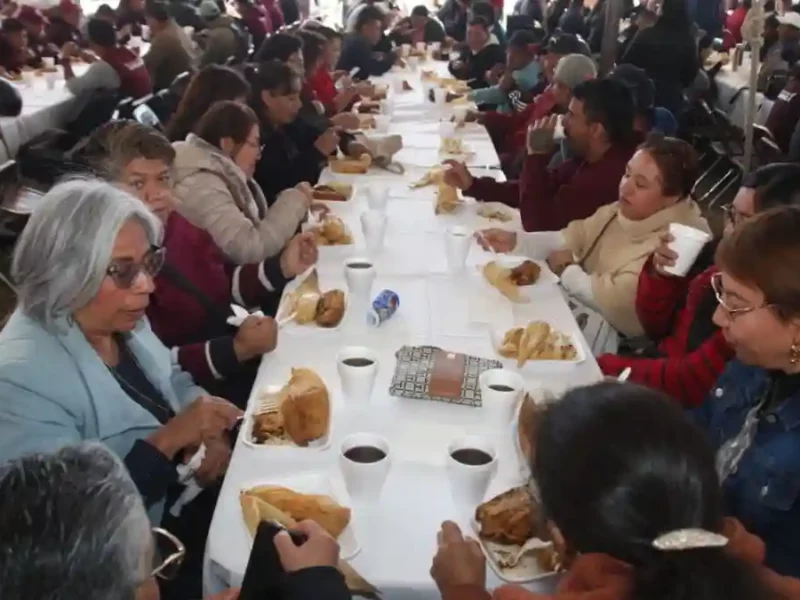 Pepe Chedraui fortalece tradiciones mexicanas con personal del Gobierno de la Ciudad