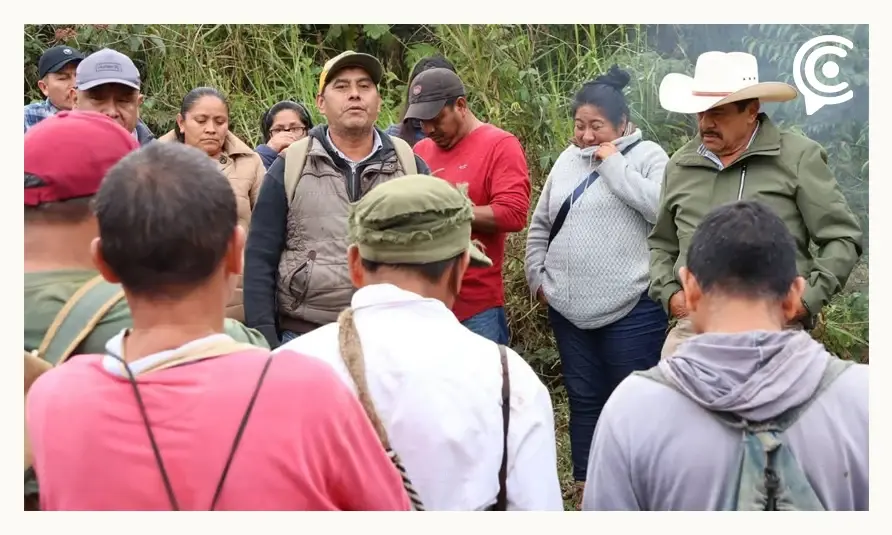 Montoneras de basura sepultan las juntas auxiliares de Tlacuilotepec; pobladores señalan al alcalde