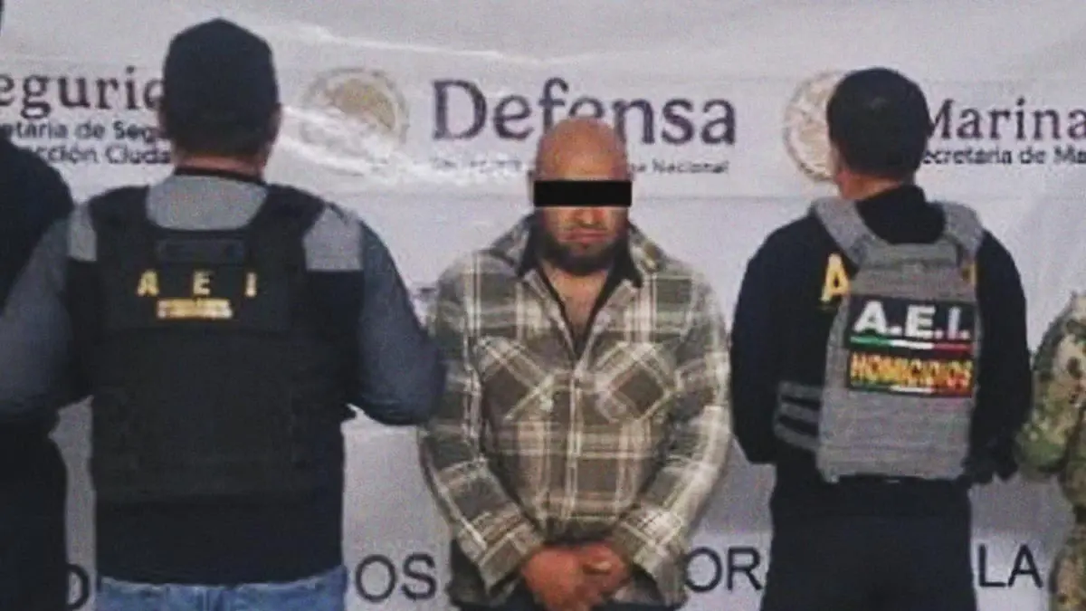 Detienen a sujeto que disparó contra agentes de la Fiscalía de Puebla durante operativo en Tecamachalco