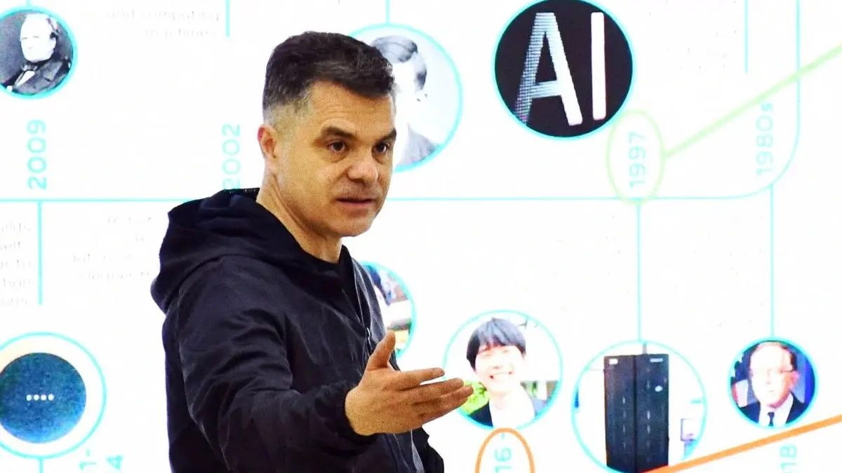 BUAP promueve análisis sobre ética, uso responsable y desafíos actuales de la Inteligencia Artificial