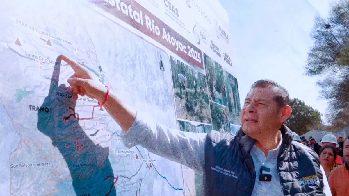 Alejandro Armenta recorre afluente del Río Nexapa desde Atlixco y hasta Izúcar de Matamoros