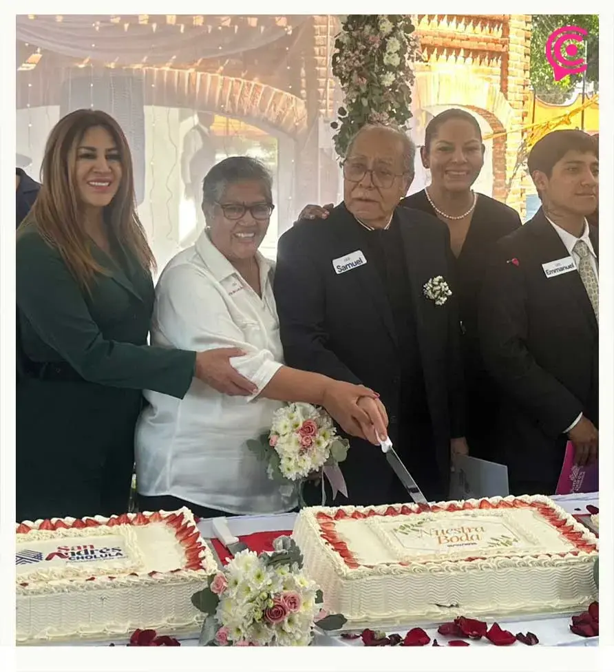 Medio siglo juntos, Samuel y María se casan en bodas gratuitas de San Andrés Cholula