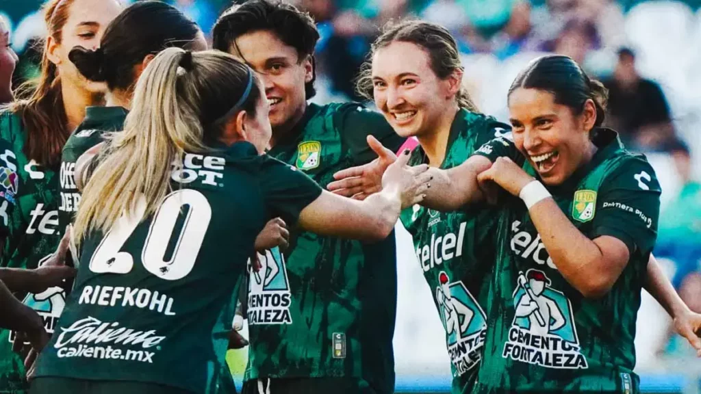 Club Puebla Femenil cae por goleada en su visita a León en el Clausura 2026