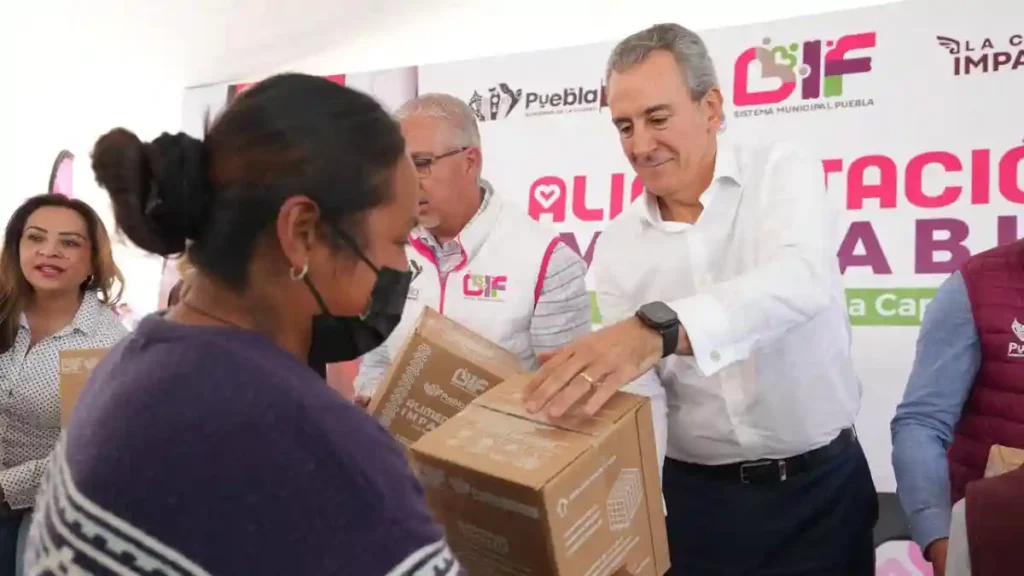 Refuerza Pepe Chedraui seguridad alimentaria con más de 2 mil despensas en Santo Tomás Chautla