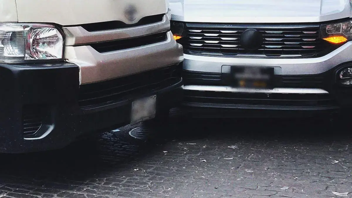 Choque entre transporte público y automóvil deja tres heridos en Chignautla
