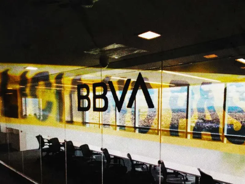 Delincuentes roban más de 200 mil pesos a cuentahabiente dentro de BBVA en Texmelucan, Puebla