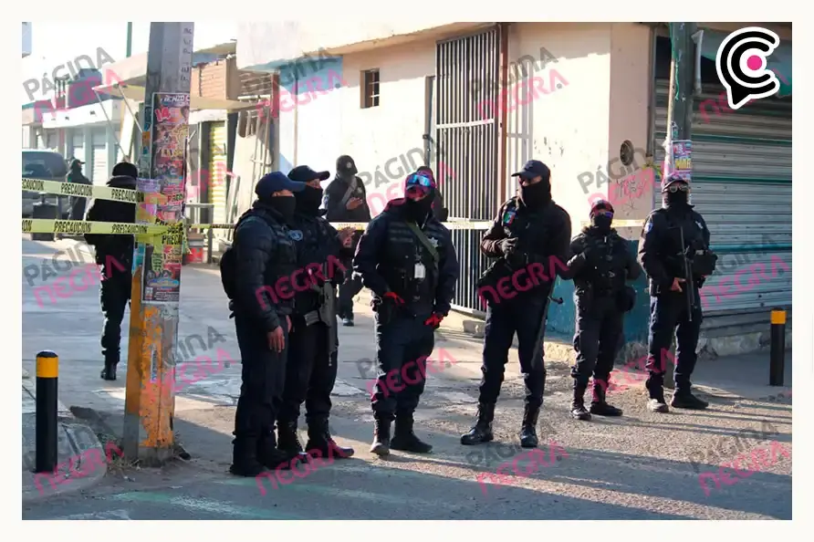 Fiscalía de Puebla realiza tercer cateo en el Mercado Morelos; comerciantes se manifiestan