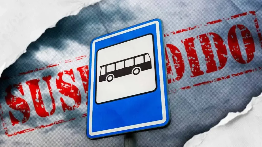 Rutas y líneas de transporte que pasan por la autopista México-Puebla suspenden servicios tras bloqueos