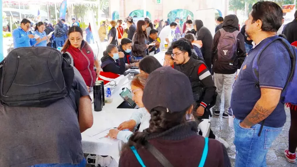 Gobierno de Texmelucan impulsa la economía con más de mil vacantes ofertadas durante la Feria del Empleo 2026