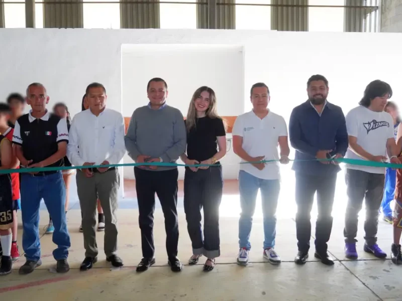 Gobierno del estado y municipio, fortalecen la infraestructura deportiva de Texmelucan