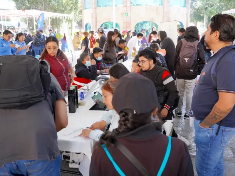 Gobierno de Juan Manuel Alonso promueve economía local con más de mil vacantes en la Feria del Empleo 2026