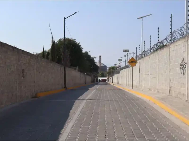 Con adoquinamiento y alumbrado, Gobierno de Tehuacán transforma la 4 Sur en la Colonia Industrial; deja atrás el abandono y hoy es una calle segura y digna
