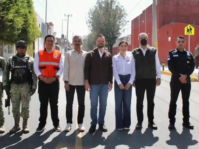 Entrega Pepe Chedraui rehabilitación vial en unidad habitacional Fovissste San Roque