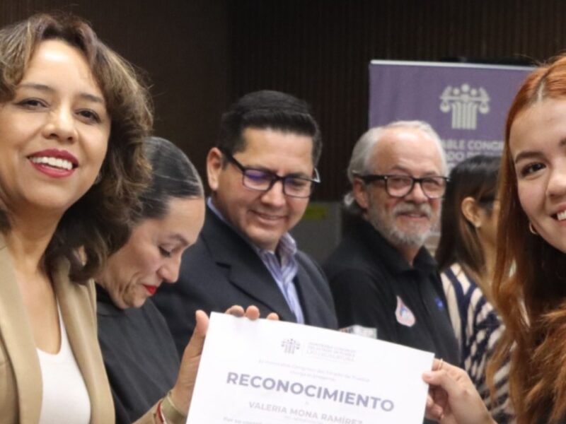 Otorga Congreso del Estado reconocimientos a desarrolladores del nanosatélite Gxiba-1