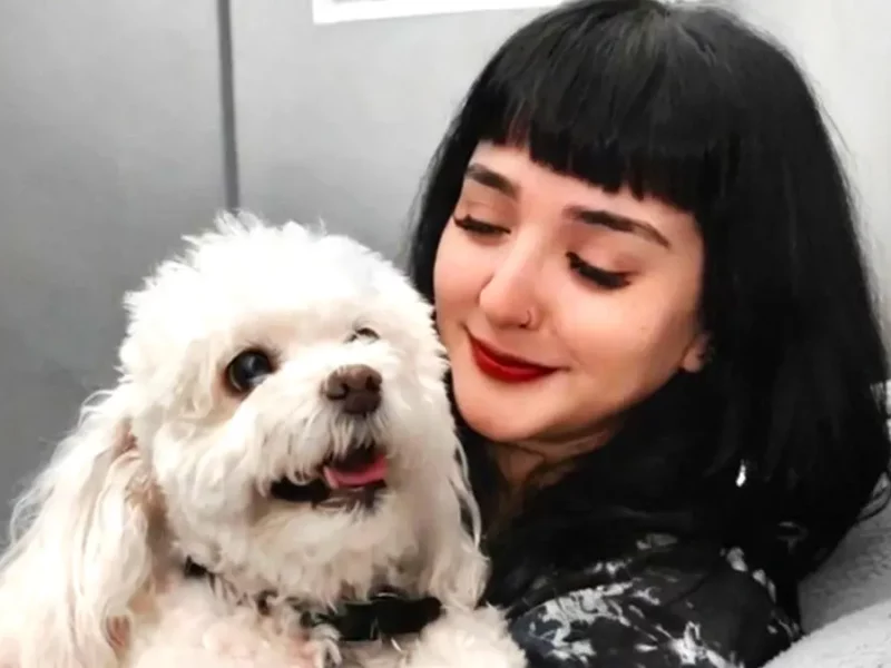 Annie Rojas, voz de Nezuko, vende audios para salvar a su perrita Minka
