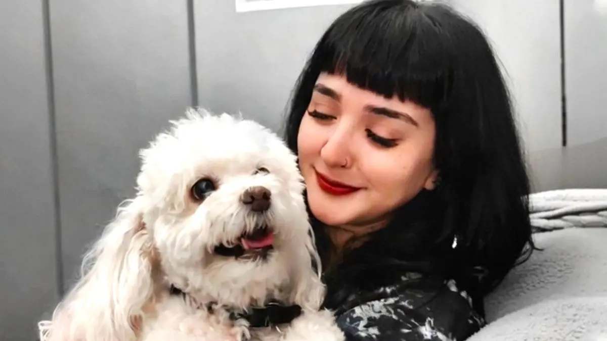 Annie Rojas, voz de Nezuko, vende audios para salvar a su perrita Minka