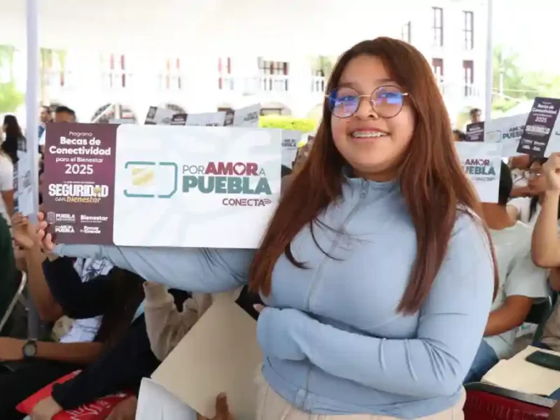 Educación es un derecho, no un privilegio, afirma Laura Artemisa, llama a inscribirse a Becas de Conectividad